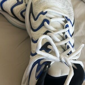 Nike KD 17 “Penny” whites